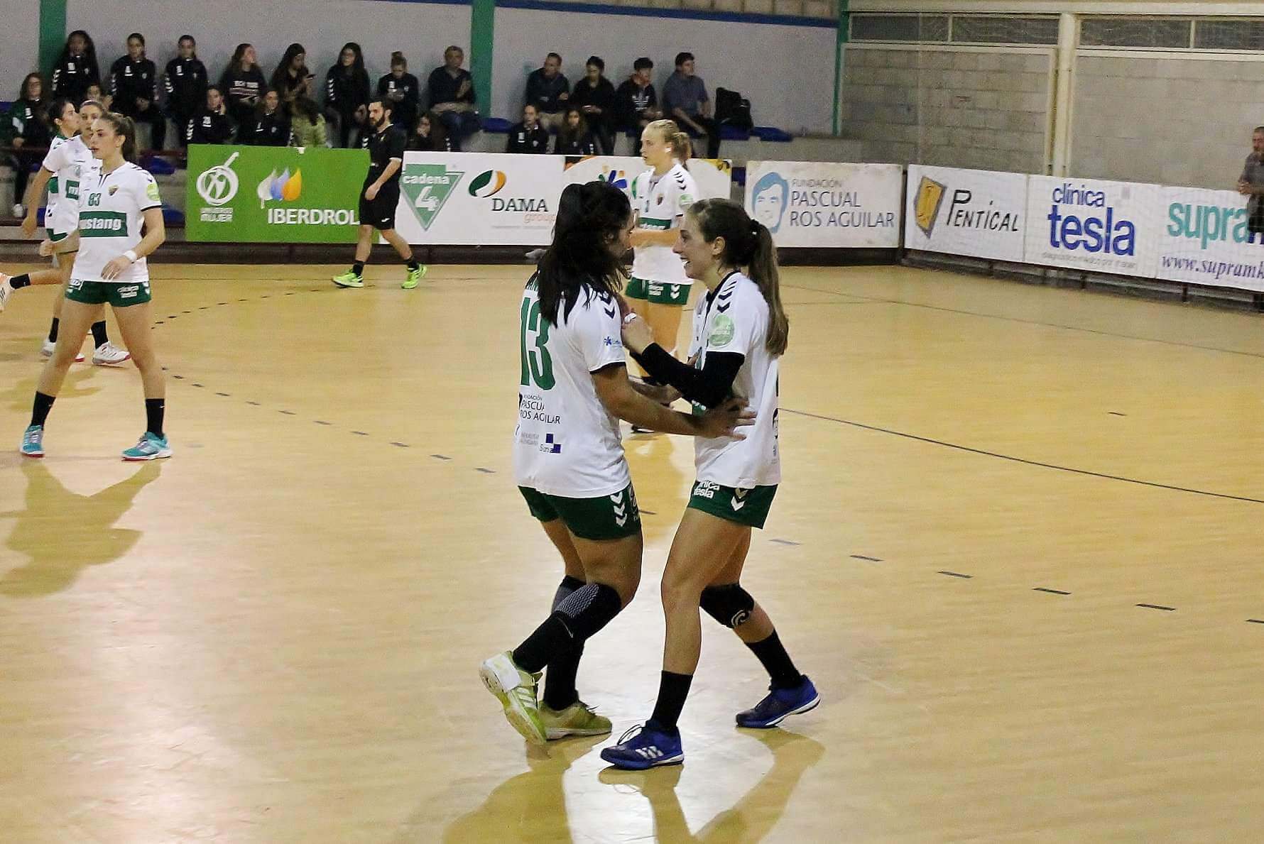 Jugadoras del Elche Mustang en un partido / CBM Elche Oficial